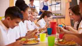 Children eating lunch together